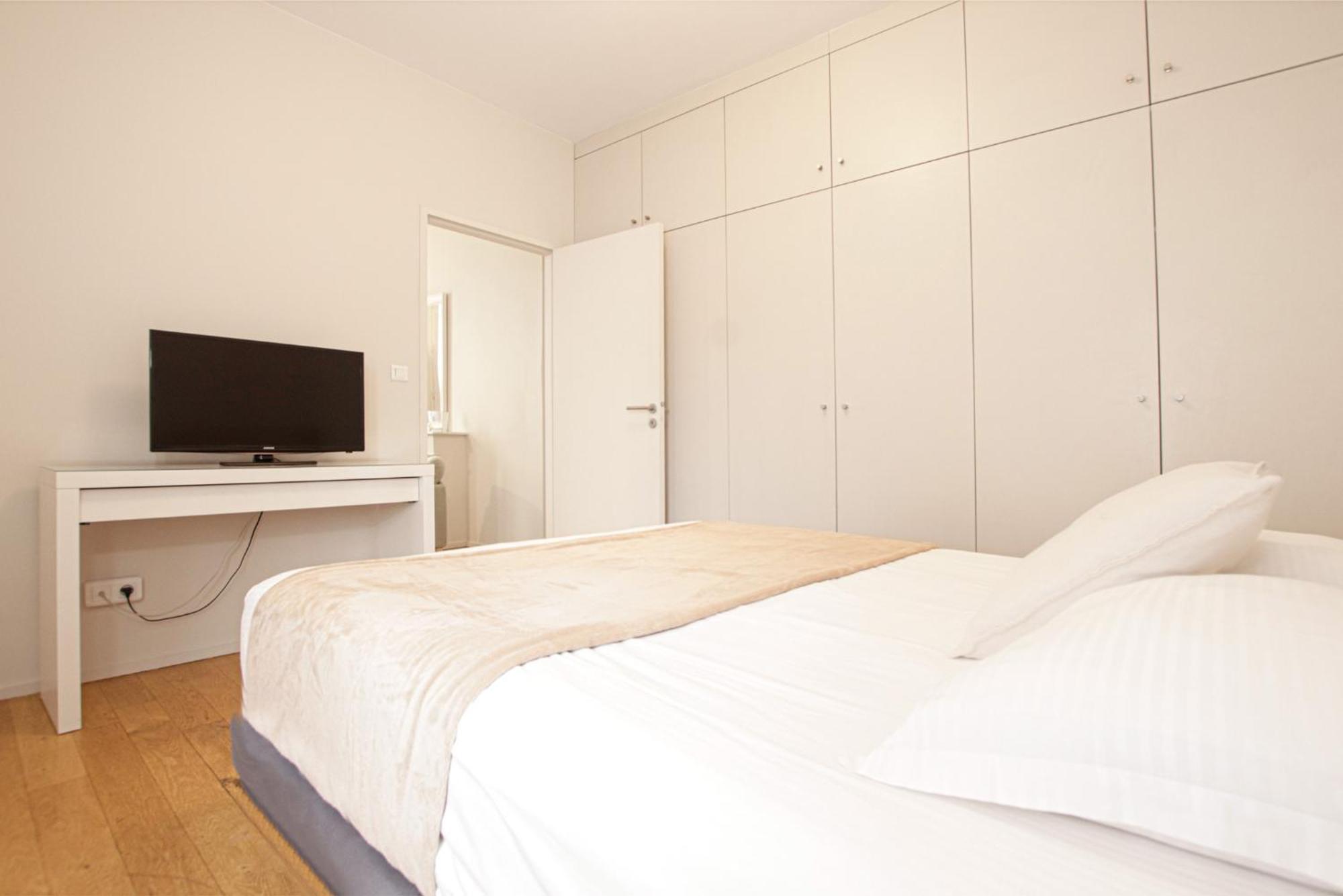 Appartement T2 De Luxe Face Au Jardin Public Bordeaux Exterior photo